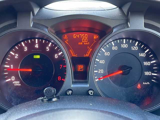 日産 ジューク ニスモ 福島県 2013(平25)年 6.5万km ブリリアントホワイトパール 純正ナビ　バックＣ　フルセグＴＶ　ＢＴ　ビルトインＥＴＣ　純正ドアバイザー　純正フロアマット　Ｄ－ＭＯＤＥ　ＮＩＳＭＯ専用シート　４ＷＤ－Ｖ　純正夏タイヤ付AW装着　プッシュスタート　スマートキー