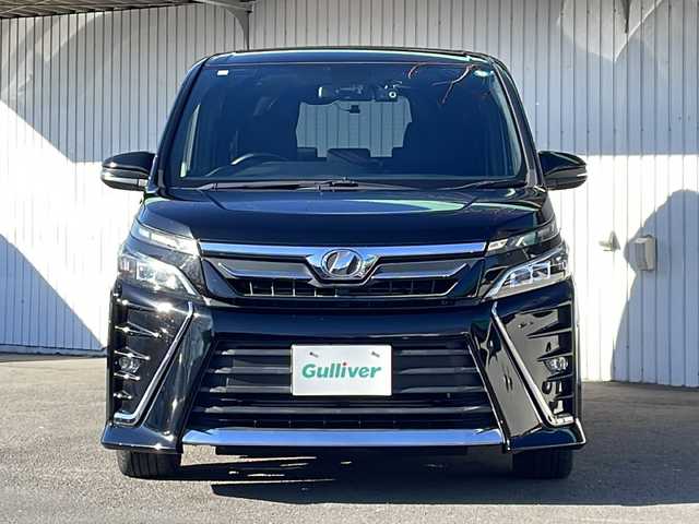 トヨタ ヴォクシー ZS 長野県 2017(平29)年 6.2万km ブラック ４ＷＤ/トヨタセーフティセンス/純正メモリナビフルセグＴＶ/バックカメラ・ＥＴＣ/パワースライドドア/純正16インチアルミ/タイヤ積込/ドライブレコーダー/オートクルーズコントロール/コーナーセンサー/ＬＥＤヘッドライト/プッシュスタート/スマートキー