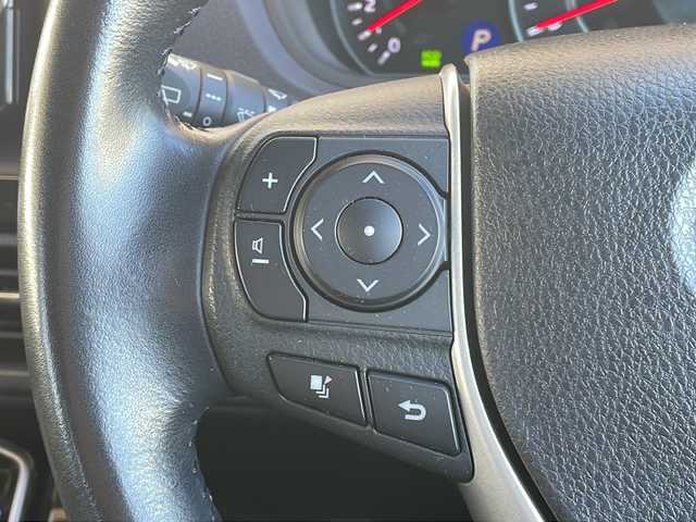 トヨタ ヴォクシー ZS 長野県 2017(平29)年 6.2万km ブラック ４ＷＤ/トヨタセーフティセンス/純正メモリナビフルセグＴＶ/バックカメラ・ＥＴＣ/パワースライドドア/純正16インチアルミ/タイヤ積込/ドライブレコーダー/オートクルーズコントロール/コーナーセンサー/ＬＥＤヘッドライト/プッシュスタート/スマートキー