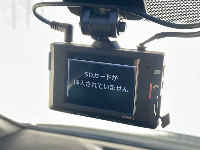 トヨタ ヴォクシー ZS 長野県 2017(平29)年 6.2万km ブラック ４ＷＤ/トヨタセーフティセンス/純正メモリナビフルセグＴＶ/バックカメラ・ＥＴＣ/パワースライドドア/純正16インチアルミ/タイヤ積込/ドライブレコーダー/オートクルーズコントロール/コーナーセンサー/ＬＥＤヘッドライト/プッシュスタート/スマートキー