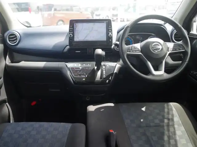 日産 デイズ ハイウェイスターX 千葉県 2021(令3)年 3.1万km ブラック エマージェンシーブレーキ/アイドリングストップ/純正メモリーナビ/地デジTV/【DVD/CD再生機能　Bluetooth接続】/アラウンドビューモニター/革巻きステアリング/ウインカーミラー/コーナーセンサー/LEDヘッドライト/純正14インチアルミホイル/サイド/カーテンエアバッグ/インテリジェントキー