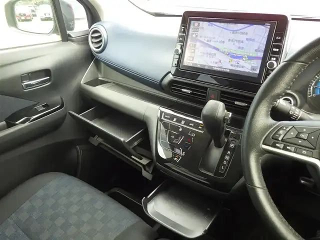 日産 デイズ ハイウェイスターX 千葉県 2021(令3)年 3.1万km ブラック エマージェンシーブレーキ/アイドリングストップ/純正メモリーナビ/地デジTV/【DVD/CD再生機能　Bluetooth接続】/アラウンドビューモニター/革巻きステアリング/ウインカーミラー/コーナーセンサー/LEDヘッドライト/純正14インチアルミホイル/サイド/カーテンエアバッグ/インテリジェントキー