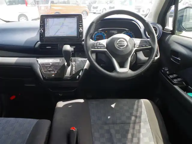 日産 デイズ ハイウェイスターX 千葉県 2021(令3)年 3.1万km ブラック エマージェンシーブレーキ/アイドリングストップ/純正メモリーナビ/地デジTV/【DVD/CD再生機能　Bluetooth接続】/アラウンドビューモニター/革巻きステアリング/ウインカーミラー/コーナーセンサー/LEDヘッドライト/純正14インチアルミホイル/サイド/カーテンエアバッグ/インテリジェントキー