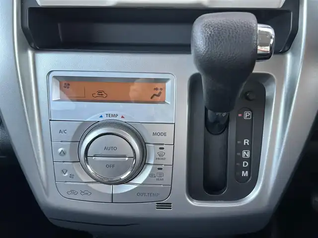 スズキ ハスラー J ターボ 栃木県 2019(平31)年 0.9万km ピュアホワイトパール/ブラック2トーン 衝突被害軽減ブレーキ/社外SDナビ/フルセグTV/DVD/Bluetooth/AM/FM/ETC/前後ドライブレコーダー/前席シートヒーター/クルーズコントロール/スマートキー×1/プッシュスタート/ステアリングリモコン/LEDオートライト/純正15インチAW/アイドリングストップ/横滑り防止装置/保証書/取説