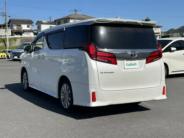 トヨタ アルファード S タイプゴールド 岡山県 2020(令2)年 4.4万km ホワイトパールクリスタルシャイン 純正9型ディスプレイオーディオ/フルセグTV、AM、FM、Bluetooth/AppleCarplay、AndroidAuto/バックカメラ/純正12インチフリップダウンモニター/CD、DVDデッキ/ツインムーンルーフ/デジタルインナーミラー/ブラインドスポットモニター/オートマチックハイビーム/プリクラッシュセーフティ/レーダークルーズコントロール/合皮ハーフレザーシート/両側パワースライドドア/前後コーナーセンサー