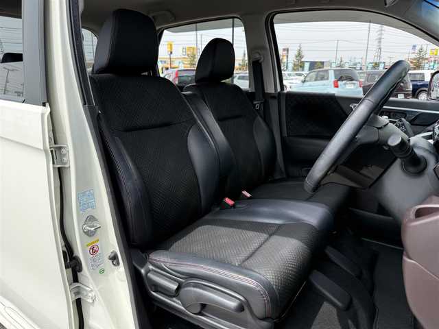 ホンダ Ｎ ＷＧＮ カスタム G Aパッケージ 道南・函館 2013(平25)年 7.7万km プレミアムホワイトパール ・シティブレーキアクティブシステム/・クルーズコントロール/・エマージェンシーストップシグナル/・VSA/・ヒルスタートアシスト機能/・純正オーディオ/・社外AWスタッドレスタイヤ積込/・純正HIDヘッドライト/・オートライト/・フロントフォグランプ/・ハーフレザーシート/・スマートキー/・エンジンプッシュスタート
