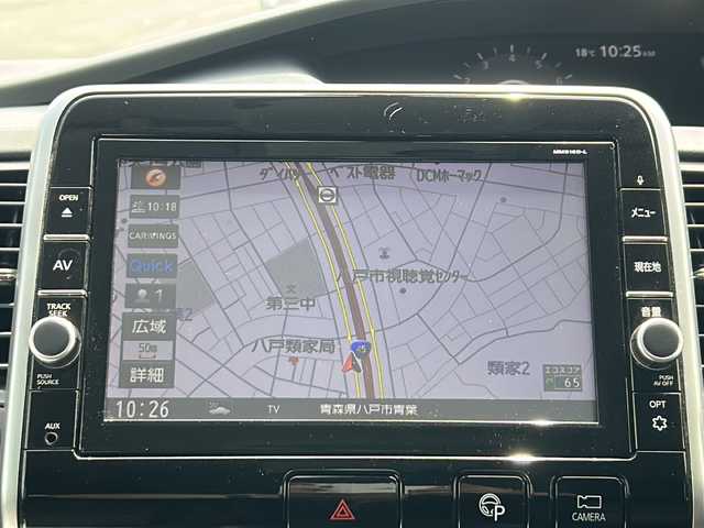 日産 セレナ ハイウェイスター Vセレクション 青森県 2017(平29)年 11.1万km ダイヤモンドブラック 4WD/セーフティパックA/純正9インチSDナビ・フルセグTV/CD・DVD・Bluetooth・SD/純正フリップダウンモニター/アラウンドビューモニター/インテリジェントパーキングアシスト/両側パワースライドドア/エマージェンシーブレーキ/クルーズコントロール/レーンキープアシスト/フロント・バックソナー/横滑り防止機能/サイド・カーテンエアバッグ/2.3列目USB電源ソケット/3列目シートスライド/ビルトインETC/LEDヘッドライト/フォグランプ/純正15インチアルミ/インテリキー