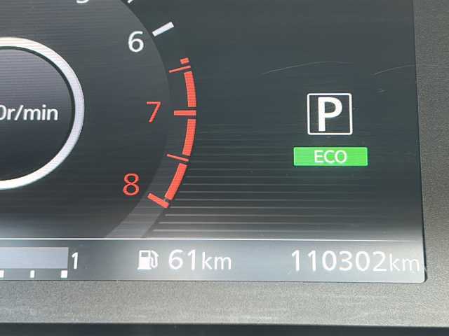 日産 セレナ ハイウェイスター Vセレクション 青森県 2017(平29)年 11.1万km ダイヤモンドブラック 4WD/セーフティパックA/純正9インチSDナビ・フルセグTV/CD・DVD・Bluetooth・SD/純正フリップダウンモニター/アラウンドビューモニター/インテリジェントパーキングアシスト/両側パワースライドドア/エマージェンシーブレーキ/クルーズコントロール/レーンキープアシスト/フロント・バックソナー/横滑り防止機能/サイド・カーテンエアバッグ/2.3列目USB電源ソケット/3列目シートスライド/ビルトインETC/LEDヘッドライト/フォグランプ/純正15インチアルミ/インテリキー