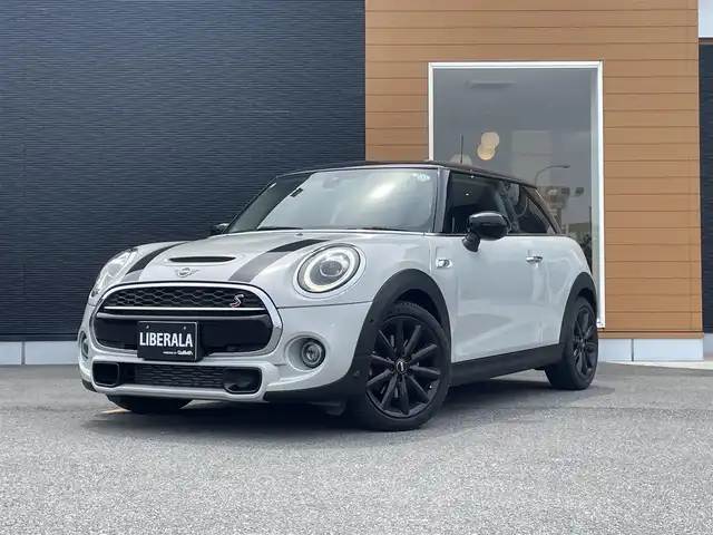 ＭＩＮＩ ミニ クーパー SD 栃木県 2021(令3)年 2.4万km ホワイト・シルバー ワンオーナー /コンフォートアクセス/インテリジェントセーフティ/ヘッドアップディスプレイ/アダプティブクルーズコントロール/ナビ/バックカメラ/ミラーETC/LEDヘッドライト/オートライト/パークディスタンスコントロール/アンビエントライト