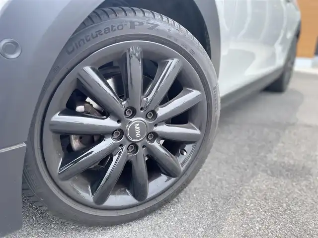 ＭＩＮＩ ミニ クーパー SD 栃木県 2021(令3)年 2.4万km ホワイト・シルバー ワンオーナー /コンフォートアクセス/インテリジェントセーフティ/ヘッドアップディスプレイ/アダプティブクルーズコントロール/ナビ/バックカメラ/ミラーETC/LEDヘッドライト/オートライト/パークディスタンスコントロール/アンビエントライト