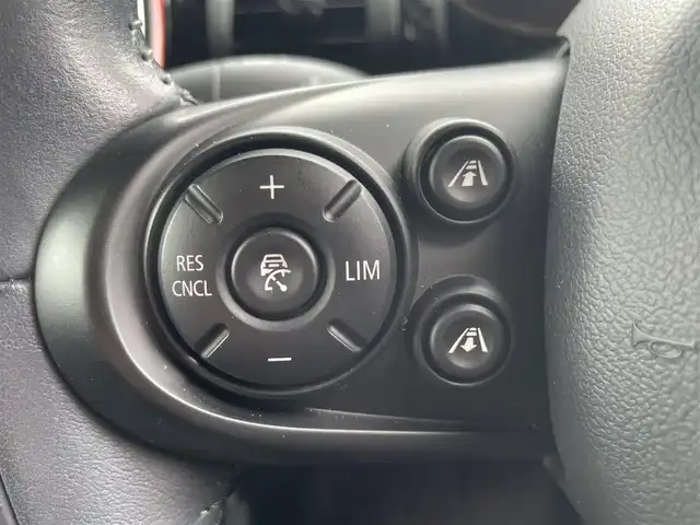 ＭＩＮＩ ミニ クーパー SD 栃木県 2021(令3)年 2.4万km ホワイト・シルバー ワンオーナー /コンフォートアクセス/インテリジェントセーフティ/ヘッドアップディスプレイ/アダプティブクルーズコントロール/ナビ/バックカメラ/ミラーETC/LEDヘッドライト/オートライト/パークディスタンスコントロール/アンビエントライト