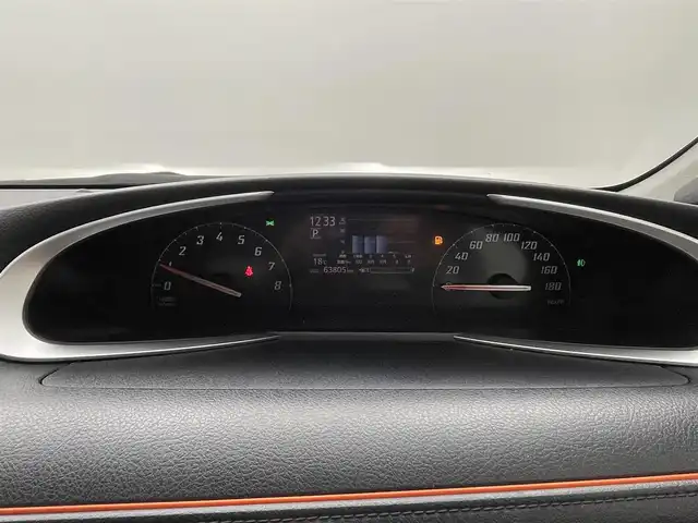 トヨタ シエンタ G 福井県 2016(平28)年 6.4万km ブラックマイカ 純正ナビ/CD/DVD/Bluetooth/両側パワースライドドア/バックカメラ/ドライブレコーダー/フォグランプ/コーナーセンサーインジケーター/ETC/LED/スペアキー/スマートキー/純正ホイール/横滑り防止装置