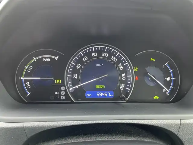 トヨタ エスクァイア ハイブリッド Gi プレミアムパッケージ 千葉県 2020(令2)年 6万km ホワイトパールクリスタルシャイン アルパイン9インチナビ/(フルセグTV/BT/CD/DVD/FM/AM)/バックカメラ/衝突被害軽減システム/車線逸脱警報/クルーズコントロール/アルパイン12インチフリップダウンモニター/ハーフレザーシート/両側パワースライドドア/横滑り防止装置/ETC/前後ドライブレコーダー/アイドリングストップ/LEDヘッドライト/フォグランプ/オートライト/ウィンカーミラー/電動格納ミラー/純正15インチAW/シートヒーター/シートリフター/ステアリングヒーター/プッシュスタート/スマートキー/フロアマット/スペアキー/取扱説明書
