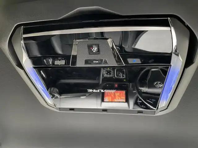 トヨタ エスクァイア ハイブリッド Gi プレミアムパッケージ 千葉県 2020(令2)年 6万km ホワイトパールクリスタルシャイン アルパイン9インチナビ/(フルセグTV/BT/CD/DVD/FM/AM)/バックカメラ/衝突被害軽減システム/車線逸脱警報/クルーズコントロール/アルパイン12インチフリップダウンモニター/ハーフレザーシート/両側パワースライドドア/横滑り防止装置/ETC/前後ドライブレコーダー/アイドリングストップ/LEDヘッドライト/フォグランプ/オートライト/ウィンカーミラー/電動格納ミラー/純正15インチAW/シートヒーター/シートリフター/ステアリングヒーター/プッシュスタート/スマートキー/フロアマット/スペアキー/取扱説明書