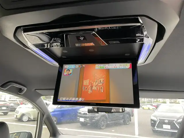 トヨタ エスクァイア ハイブリッド Gi プレミアムパッケージ 千葉県 2020(令2)年 6万km ホワイトパールクリスタルシャイン アルパイン9インチナビ/(フルセグTV/BT/CD/DVD/FM/AM)/バックカメラ/衝突被害軽減システム/車線逸脱警報/クルーズコントロール/アルパイン12インチフリップダウンモニター/ハーフレザーシート/両側パワースライドドア/横滑り防止装置/ETC/前後ドライブレコーダー/アイドリングストップ/LEDヘッドライト/フォグランプ/オートライト/ウィンカーミラー/電動格納ミラー/純正15インチAW/シートヒーター/シートリフター/ステアリングヒーター/プッシュスタート/スマートキー/フロアマット/スペアキー/取扱説明書