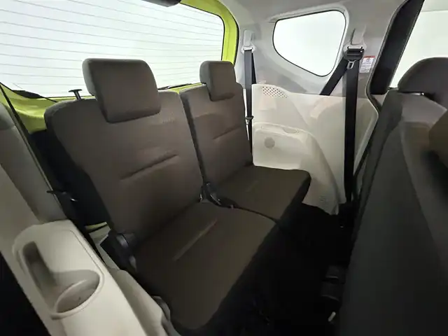 トヨタ シエンタ G 道央・札幌 2016(平28)年 3.9万km エアーイエロー ・４WD/・寒冷地仕様/・純正SDナビ/　CD/DVD/SD/BT/フルセグ/・バックカメラ/・ETC/・前後ドライブレコーダー/・トヨタセーフティセンス/・プリクラッシュセーフティ/・レーンキープアシスト/・レーダークルーズコントロール/・オートハイビーム/・両側パワースライドドア/・フロントワイパーデアイサー/・LEDヘッドライト/・オートライト/・プッシュスタート/・スマートキー/・純正フロアマット/・ドアバイザー