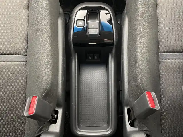 ホンダ ステップワゴン スパーダ ハイブリッド G ホンダセンシング 新潟県 2018(平30)年 5.1万km プレミアムスパークルブラックパール 純正SDナビ（Bluetooth・USB・CD・DVD）/両側パワースライドドア　/ホンダセンシング/純正ETC２．０　/フルセグ　/バックカメラ　/レーンキープアシスト　/追従クルーズコントロール/LEDオートライト　/オートマチックハイビーム/オートマチックハイビーム　/ブレーキホールド　/前方ドライブレコーダー/ステアリングスイッチ/スマートキー/スペアキー/純正フロアマット/純正１６インチアルミホイール