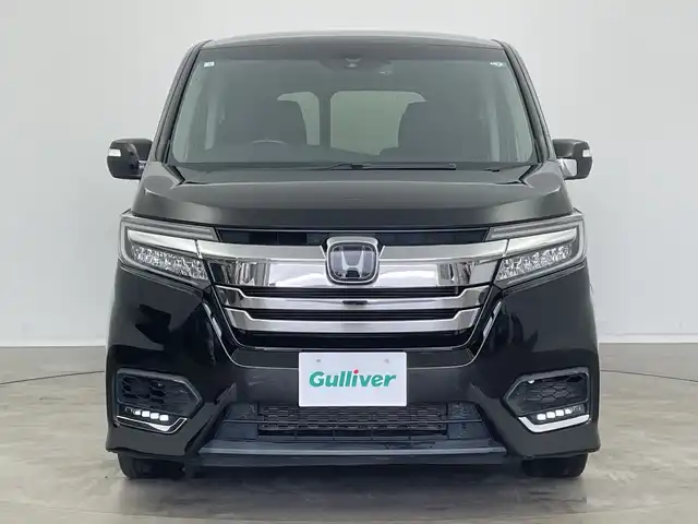 ホンダ ステップワゴン スパーダ ハイブリッド G ホンダセンシング 新潟県 2018(平30)年 5.1万km プレミアムスパークルブラックパール 純正SDナビ（Bluetooth・USB・CD・DVD）/両側パワースライドドア　/ホンダセンシング/純正ETC２．０　/フルセグ　/バックカメラ　/レーンキープアシスト　/追従クルーズコントロール/LEDオートライト　/オートマチックハイビーム/オートマチックハイビーム　/ブレーキホールド　/前方ドライブレコーダー/ステアリングスイッチ/スマートキー/スペアキー/純正フロアマット/純正１６インチアルミホイール