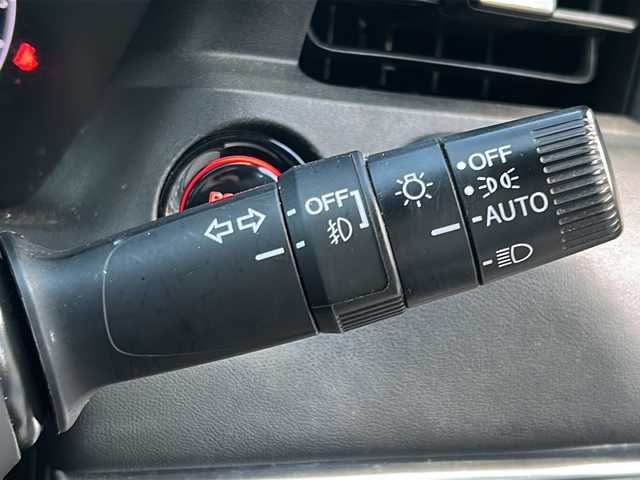 ホンダ ヴェゼル ハイブリッド e:HEV Z 沖縄県 2021(令3)年 7.7万km サンドカーキパール 純正ナビ　ＡＭ／ＦＭ／ＣＤ／ＤＶＤ／ＢＴ/フルセグＴＶ/前後ドラレコ　/ＥＴＣ　/カーテンエアバッグ　/パワーバックドア　/ダウンヒルアシストコントロール　/クルコン　/前席シートヒーター　/ワイヤレス充電器
