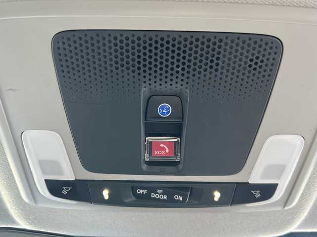 ホンダ ヴェゼル ハイブリッド e:HEV Z 沖縄県 2021(令3)年 7.7万km サンドカーキパール 純正ナビ　ＡＭ／ＦＭ／ＣＤ／ＤＶＤ／ＢＴ/フルセグＴＶ/前後ドラレコ　/ＥＴＣ　/カーテンエアバッグ　/パワーバックドア　/ダウンヒルアシストコントロール　/クルコン　/前席シートヒーター　/ワイヤレス充電器