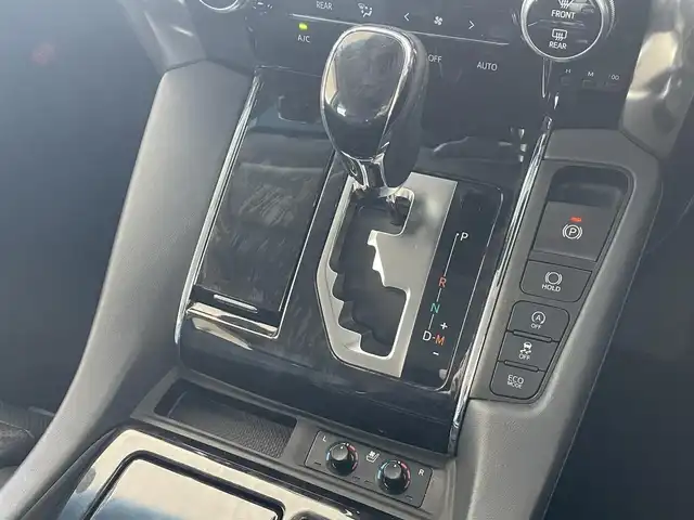 トヨタ ヴェルファイア ZG 道東・釧路十勝 2018(平30)年 2.4万km ブラック ４WD/Toyota Safety Sense/・PCS（プリクラッシュセーフティ）/・緊急時操舵支援/・レーンディパーチャーアラート/・ロードサインアシスト/・ドライバー異常時対応システム/・プロアクティブドライビングアシスト/・オートマチックハイビーム/・アダプティブハイビームシステム/・レーダークルーズコントロール/・先行車発進告知機能/社外メモリーナビ/（CD/DVD/BT)/フルセグTV/バックカメラ/両側パワースライドドア/パワーバックドア/クルーズコントロール/LEDオートライト/LEDフォグランプ/革シート/シートヒーター/パワーシート/エアシート/シートメモリ/純正室内カーテンセット/ステアリングヒーター/ステアリングスイッチ/電動オットマン/オートエアコン/アイドリングストップ/100V充電/電動化駆動ミラー/デジタルインナーミラー/スマートキー/社外ヒッチメンバー/ヘッドレストモニター/社外AW18インチ付きスタットレスタイヤ積込