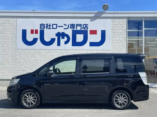 ホンダ ステップワゴン スパーダ Z 佐賀県 2011(平23)年 5.6万km プレミアムブラキッシュパール （株）IDOMが運営する【じしゃロン佐賀店】の自社ローン専用車両になります。/こちらは現金またはオートローンご利用時の価格です。自社ローンご希望の方は別途その旨お申し付けください/・８人乗り　/・両側電動スライドドア　/・ＨＤＤナビ/ワンセグ/ＤＶＤ/ＣＤ　/・バックカメラ　/・ビルトインＥＴＣ　/・ＨＩＤライト