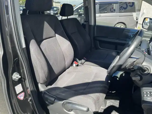 ホンダ ステップワゴン スパーダ Z 佐賀県 2011(平23)年 5.6万km プレミアムブラキッシュパール （株）IDOMが運営する【じしゃロン佐賀店】の自社ローン専用車両になります。/こちらは現金またはオートローンご利用時の価格です。自社ローンご希望の方は別途その旨お申し付けください/・８人乗り　/・両側電動スライドドア　/・ＨＤＤナビ/ワンセグ/ＤＶＤ/ＣＤ　/・バックカメラ　/・ビルトインＥＴＣ　/・ＨＩＤライト