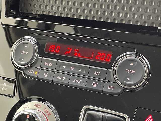 三菱 デリカＤ：５ シャモニー 新潟県 2025(令7)年 0.1千km グラファイトグレーメタリック/ブラックマイカ 4WD/全方位モニター/衝突被害軽減ブレーキ/レーダークルーズコントロール/レーンキープアシスト/ブラインドスポットモニター/パワーバックドア/ハーフレザーシート/前席シートヒーター/D席パワーシート/両側パワースライドドア/アイドリングストップ/LEDヘッドライト/横滑り防止装置/オートマチックハイビーム/オートライト/ステアリングヒーター/パドルシフト/レザーステアリング