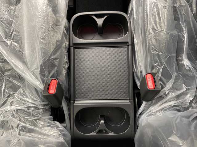 三菱 デリカＤ：５ シャモニー 新潟県 2025(令7)年 0.1千km グラファイトグレーメタリック/ブラックマイカ 4WD/全方位モニター/衝突被害軽減ブレーキ/レーダークルーズコントロール/レーンキープアシスト/ブラインドスポットモニター/パワーバックドア/ハーフレザーシート/前席シートヒーター/D席パワーシート/両側パワースライドドア/アイドリングストップ/LEDヘッドライト/横滑り防止装置/オートマチックハイビーム/オートライト/ステアリングヒーター/パドルシフト/レザーステアリング