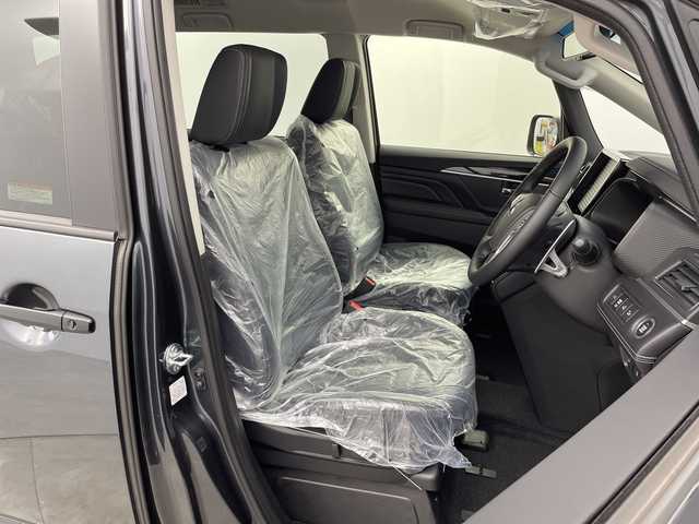 三菱 デリカＤ：５ シャモニー 新潟県 2025(令7)年 0.1千km グラファイトグレーメタリック/ブラックマイカ 4WD/全方位モニター/衝突被害軽減ブレーキ/レーダークルーズコントロール/レーンキープアシスト/ブラインドスポットモニター/パワーバックドア/ハーフレザーシート/前席シートヒーター/D席パワーシート/両側パワースライドドア/アイドリングストップ/LEDヘッドライト/横滑り防止装置/オートマチックハイビーム/オートライト/ステアリングヒーター/パドルシフト/レザーステアリング