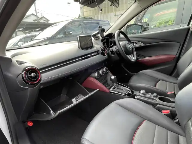 マツダ ＣＸ－３ XD ツーリング 愛知県 2016(平28)年 8.8万km セラミックM (株)IDOMが運営する【じしゃロン名古屋鳴海店】の自社ローン専用車両になりますこちらは現金またはオートローンご利用時の価格です。自社ローンご希望の方は別途その旨お申付け下さい/BOSEサウンドシステム/クルーズコントロール　/純正ＳＤナビ　/Ｂｌｕｅｔｏｏｔｈオーディオ　/バックカメラ　/フルセグテレビ　/ＬＥＤヘッドライト　/横滑り防止装置/レーンキープアシスト/純正アルミホイール(18インチ)/プッシュスタート/スマートキー