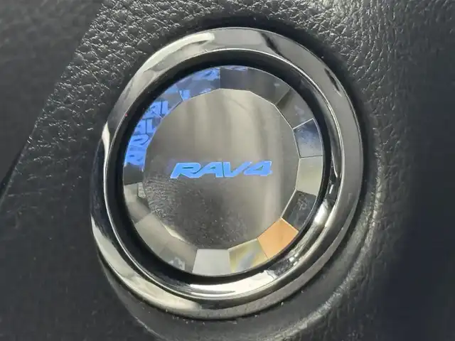 トヨタ ＲＡＶ４ G 福岡県 2022(令4)年 1.8万km ホワイトパールクリスタルシャイン サンルーフ　/ＲＯＷＥＮフルエアロ／ＡＷ／マフラー／ハンドル　/キャッツアイテールランプ　/アルパインデジタルルームミラー　/アルパイン前後ドラレコ　/ビルトインETC　/アルパインビッグＸナビ　/全方位カメラ　/レーダークルコン　/コーナーセンサー　/セーフティセンス　/衝突軽減ブレーキ　/レーンキープ　/ブラインドスポットモニター　/ＰＫＳＢ　/シートベンチレーション／ヒーター　/ステアリングヒーター　/パワーバックドア/ＬＥＤヘッドライト　/車高調