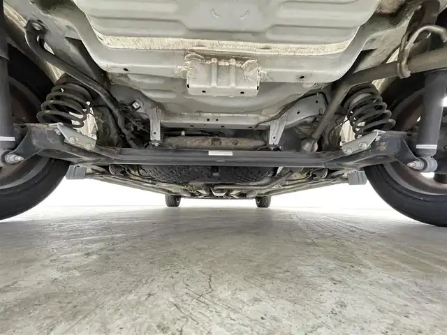トヨタ パッソ モーダ　Gパッケージ 千葉県 2017(平29)年 6.7万km パールホワイトⅢ 禁煙車/衝突軽減ブレーキ/純正ナビ（NSZT-W66T）/CD/SD/Bluetooth/フルセグTV/バックカメラ/アイドリングストップ/横滑り防止機能/ビルトインETC/ステアリングスイッチ/LEDオートライト/フォグライト/プッシュスタート/スマートキー/スペアキー1本/純正14インチアルミホイール/純正フロアマット/保証書/取扱説明書