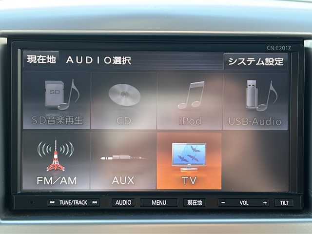 スズキ ワゴンＲ FZ 山梨県 2015(平27)年 2.4万km クリスタルホワイトP スズキセーフティサポート/　・レーダーブレーキサポート/　・横滑り防止装置/純正ナビ/　(CD・USB/SD/TV)/バックカメラ/シートヒーター/オートライト/オートエアコン/4WD/スマートキー