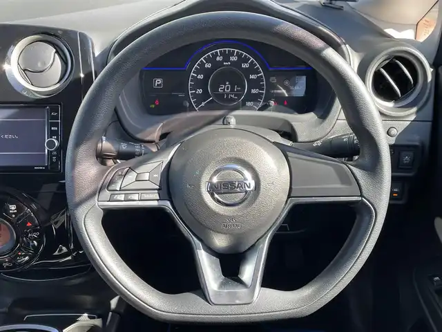 日産 ノート e－パワーX FOUR Vセレ 道央・札幌 2020(令2)年 7.7万km スーパーブラック ・パートタイム4WD/・純正ナビ（DVD&CD&BT&フルセグ）/・電動格納ミラー/・ウインカーミラー/・ドアバイザー/・プッシュスタート/・アラウンドビュー/・エマージェンシーブレーキ/・ETC2.0/・フォグランプ/・オートライト/・ハイビームアシスト/・レーンキープアシスト/・デジタルインナーミラー/・踏み間違い衝突防止アシスト