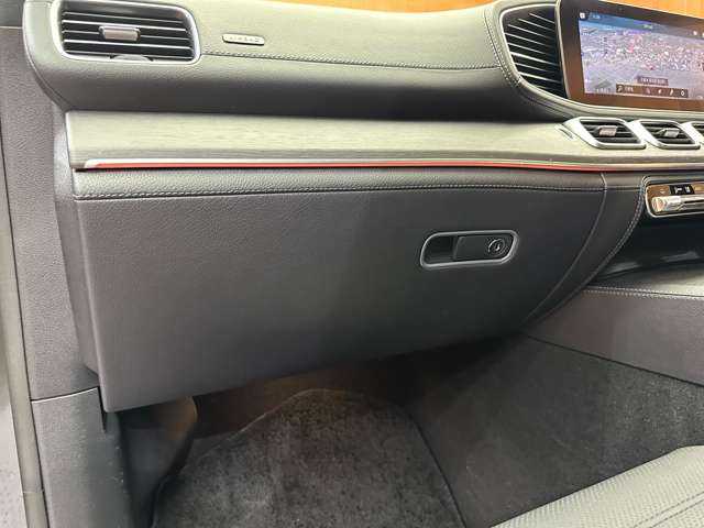 メルセデス・ベンツ ＧＬＳ４００ｄ 4マチック AMGライン 千葉県 2021(令3)年 3.6万km オブシディアンブラック パノラマＳＲ　/純正ナビ　/３６０°カメラ　/ＡＣＣ　/ＨＵＤ　/黒革　/シートヒーター　/ベンチレーター　/リラクゼーション機能　/パワーシート　/ＬＥＤヘッドライト　/ハイビームアシスト　/デジタルインナーミラー