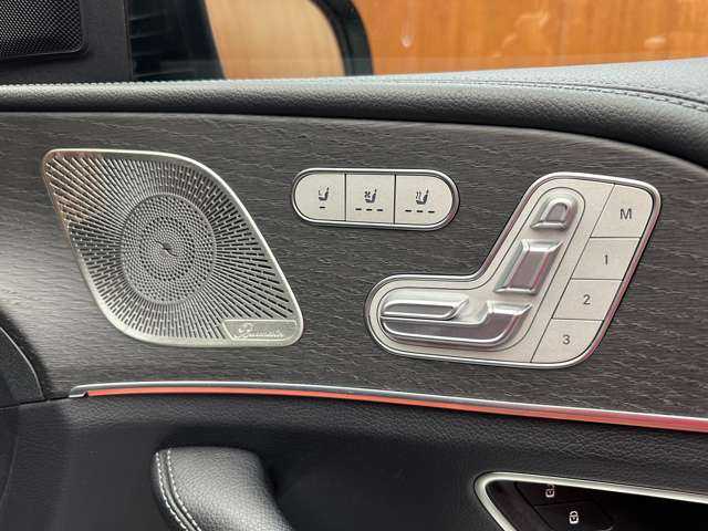 メルセデス・ベンツ ＧＬＳ４００ｄ 4マチック AMGライン 千葉県 2021(令3)年 3.6万km オブシディアンブラック パノラマＳＲ　/純正ナビ　/３６０°カメラ　/ＡＣＣ　/ＨＵＤ　/黒革　/シートヒーター　/ベンチレーター　/リラクゼーション機能　/パワーシート　/ＬＥＤヘッドライト　/ハイビームアシスト　/デジタルインナーミラー