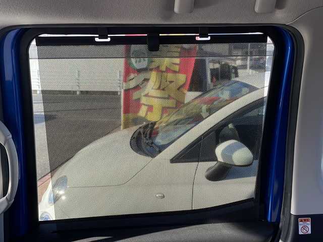 日産 デイズ ルークス ハイウェイスター Xターボ 兵庫県 2018(平30)年 6.3万km オーシャンブルーP エンジンスタートボタン/アイドリングストップ/Bluetooth接続/CD再生/全方位カメラ/AUX/フルセグTV/メモリナビ/ベンチシート/純正フロアマット/片側パワースライドドア/純正アルミホイール/ABS/レーンキープアシスト/オートライト/オートマチックハイビーム/衝突被害軽減システム/ステアリングスイッチ/バックモニター/後席両側サンシェード/後部座席折り畳み式テーブル/電格ウィンカーミラー/ETC/保証書/取扱説明書/記録簿