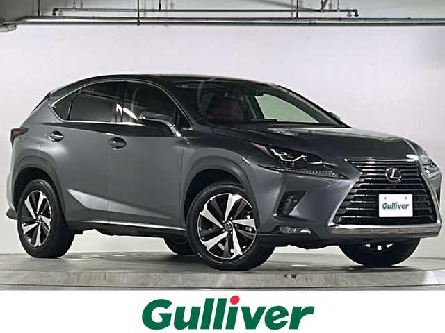 レクサス ＮＸ 300 Iパッケージ 広島県 2019(令1)年 7.2万km マーキュリーグレーマイカ 禁煙/純正ナビ/CD/DVD/Blu-ray/DTV/Bluetooth/バックカメラ/赤革シート/シートヒーター/パワーシート/メモリーシート/ステアリングスイッチ/ステアリングヒーター/パワーバックドア/三眼LEDオートライト/オートハイビーム/ビルトインETC2.0/純正18インチアルミホイール/クリアランスソナー/BSM/スマートキー/プッシュスタート