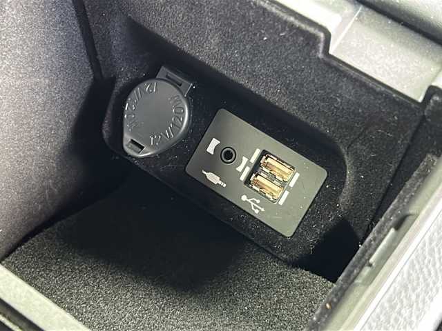 レクサス ＮＸ 300 Iパッケージ 広島県 2019(令1)年 7.2万km マーキュリーグレーマイカ 禁煙/純正ナビ/CD/DVD/Blu-ray/DTV/Bluetooth/バックカメラ/赤革シート/シートヒーター/パワーシート/メモリーシート/ステアリングスイッチ/ステアリングヒーター/パワーバックドア/三眼LEDオートライト/オートハイビーム/ビルトインETC2.0/純正18インチアルミホイール/クリアランスソナー/BSM/スマートキー/プッシュスタート