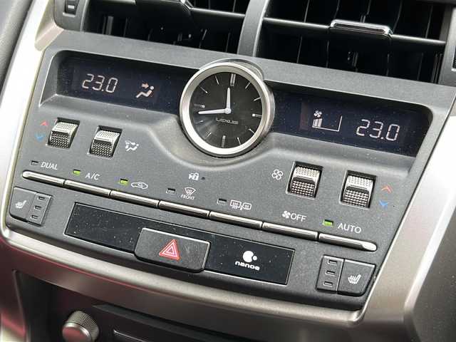 レクサス ＮＸ 300 Iパッケージ 広島県 2019(令1)年 7.2万km マーキュリーグレーマイカ 禁煙/純正ナビ/CD/DVD/Blu-ray/DTV/Bluetooth/バックカメラ/赤革シート/シートヒーター/パワーシート/メモリーシート/ステアリングスイッチ/ステアリングヒーター/パワーバックドア/三眼LEDオートライト/オートハイビーム/ビルトインETC2.0/純正18インチアルミホイール/クリアランスソナー/BSM/スマートキー/プッシュスタート