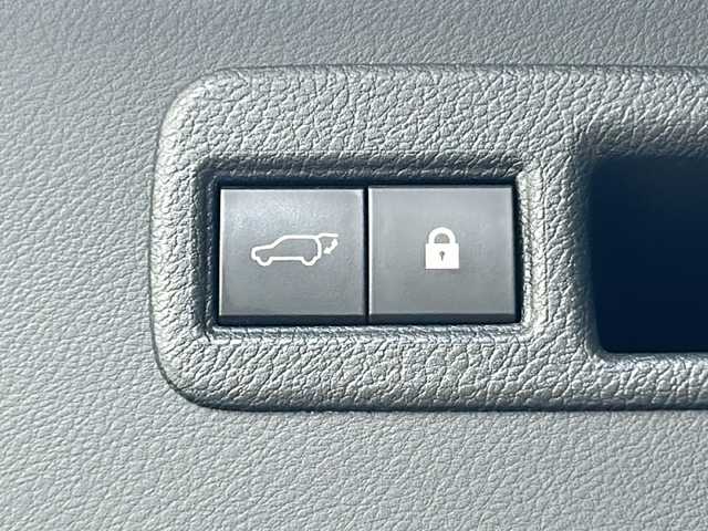 レクサス ＮＸ 300 Iパッケージ 広島県 2019(令1)年 7.2万km マーキュリーグレーマイカ 禁煙/純正ナビ/CD/DVD/Blu-ray/DTV/Bluetooth/バックカメラ/赤革シート/シートヒーター/パワーシート/メモリーシート/ステアリングスイッチ/ステアリングヒーター/パワーバックドア/三眼LEDオートライト/オートハイビーム/ビルトインETC2.0/純正18インチアルミホイール/クリアランスソナー/BSM/スマートキー/プッシュスタート
