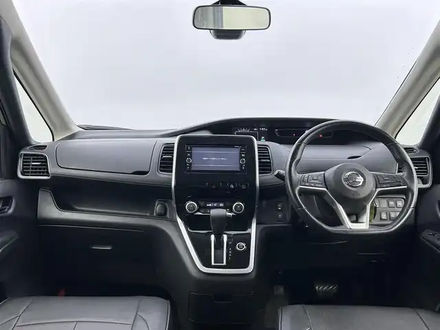 日産 セレナ ハイウェイスター Vセレクション 大阪府 2018(平30)年 4.1万km ダイヤモンドブラック 純正SDナビ　MM3170-W/【BT/フルセグテレビ/DVD]/社外15インチフリップダウンモニター/全方位カメラ/ハンズフリースライドドア/両側パワースライドドア/衝突被害軽減システム/横滑り防止装置/クルーズコントロール/コーナーセンサー前後/アイドリングストップ/オートライト/純正16インチアルミホイール/純正フロアマット/スペアキー