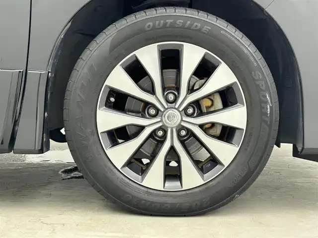 日産 セレナ ハイウェイスター Vセレクション 大阪府 2018(平30)年 4.1万km ダイヤモンドブラック 純正SDナビ　MM3170-W/【BT/フルセグテレビ/DVD]/社外15インチフリップダウンモニター/全方位カメラ/ハンズフリースライドドア/両側パワースライドドア/衝突被害軽減システム/横滑り防止装置/クルーズコントロール/コーナーセンサー前後/アイドリングストップ/オートライト/純正16インチアルミホイール/純正フロアマット/スペアキー