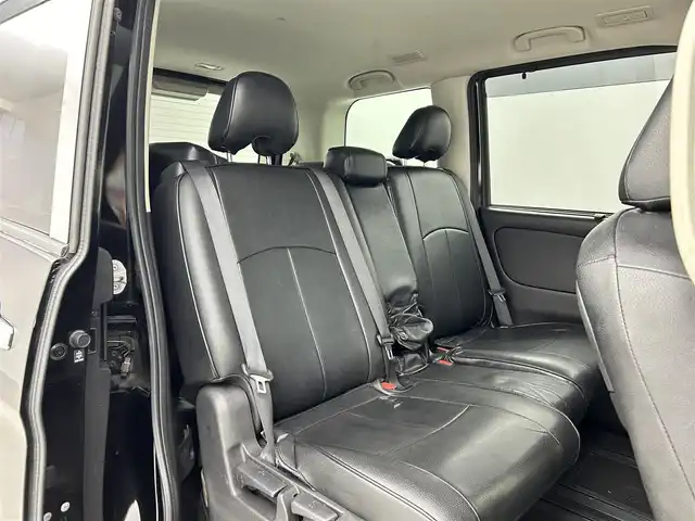 日産 セレナ ハイウェイスター Vセレクション 大阪府 2018(平30)年 4.1万km ダイヤモンドブラック 純正SDナビ　MM3170-W/【BT/フルセグテレビ/DVD]/社外15インチフリップダウンモニター/全方位カメラ/ハンズフリースライドドア/両側パワースライドドア/衝突被害軽減システム/横滑り防止装置/クルーズコントロール/コーナーセンサー前後/アイドリングストップ/オートライト/純正16インチアルミホイール/純正フロアマット/スペアキー