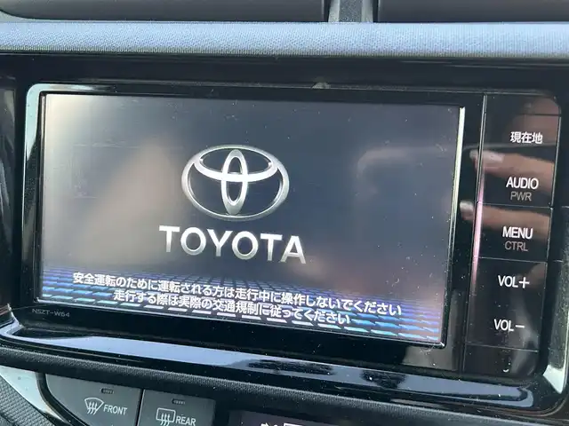 トヨタ アクア S 大阪府 2015(平27)年 3.2万km ダークバイオレットマイカメタリック 純正ナビゲーション　/バックカメラ　/LEDヘッドライト　/フォグランプ/ドライブレコーダー　/純正フロアマット　/スペアキー/ドラレコSD無/地図SD無　