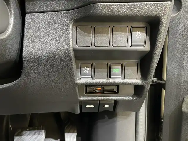 日産 エクストレイル 20X エクストリーマーX Eブレーキ 岩手県 2014(平26)年 10.6万km チタニウムカーキ ４WD/ルーフレール/エマージェンシーブレーキ/車線逸脱警報/アクティブエンジンブレーキ/コーナリングスタビリティアシスト/横滑り防止装置/アイドリングストップ/ヒルディセントコントロール/前後ソナー/防水シート/前席シートヒーター/純正SDナビ/バックカメラ/ETC/オートライト/LEDヘッドライト/フォグライト/純正17インチアルミホイール/純正フロアマット