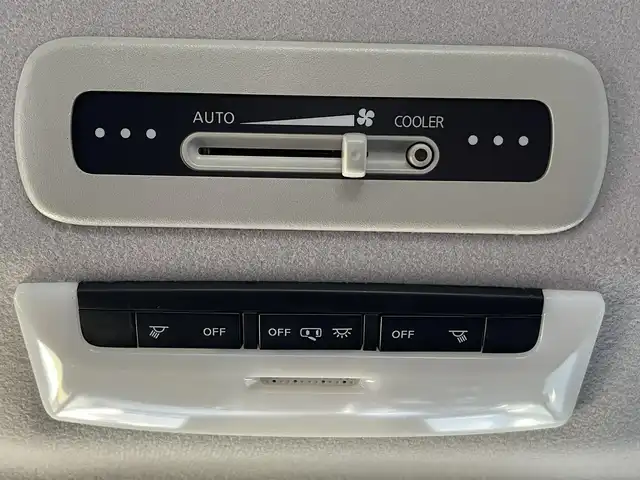 日産 セレナ ライダー プロパイロット E 栃木県 2017(平29)年 12.7万km ダイヤモンドブラック (株)IDOMが運営する【じしゃロン宇都宮店】の自社ローン専用車両になります。こちらは現金またはオートローンご利用時の価格です。自社ローンご希望の方は別途その旨お申付け下さい/社外ナビ/両側パワースライドドア/フリップダウンモニター/バックカメラ/プロパイロット/スマートキー/スペアキー/ＬＥＤヘッドライト/オートライト/フルセグ/Ｂｌｕｅｔｏｏｔｈ