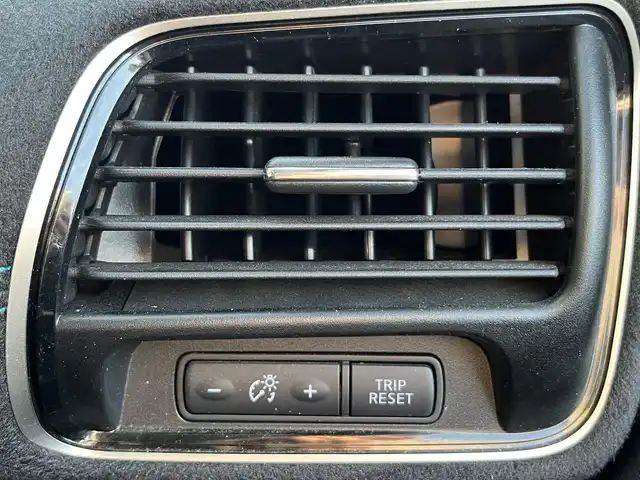 日産 セレナ ライダー プロパイロット E 栃木県 2017(平29)年 12.7万km ダイヤモンドブラック (株)IDOMが運営する【じしゃロン宇都宮店】の自社ローン専用車両になります。こちらは現金またはオートローンご利用時の価格です。自社ローンご希望の方は別途その旨お申付け下さい/社外ナビ/両側パワースライドドア/フリップダウンモニター/バックカメラ/プロパイロット/スマートキー/スペアキー/ＬＥＤヘッドライト/オートライト/フルセグ/Ｂｌｕｅｔｏｏｔｈ