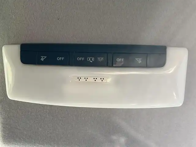 日産 セレナ ライダー プロパイロット E 栃木県 2017(平29)年 12.7万km ダイヤモンドブラック (株)IDOMが運営する【じしゃロン宇都宮店】の自社ローン専用車両になります。こちらは現金またはオートローンご利用時の価格です。自社ローンご希望の方は別途その旨お申付け下さい/社外ナビ/両側パワースライドドア/フリップダウンモニター/バックカメラ/プロパイロット/スマートキー/スペアキー/ＬＥＤヘッドライト/オートライト/フルセグ/Ｂｌｕｅｔｏｏｔｈ